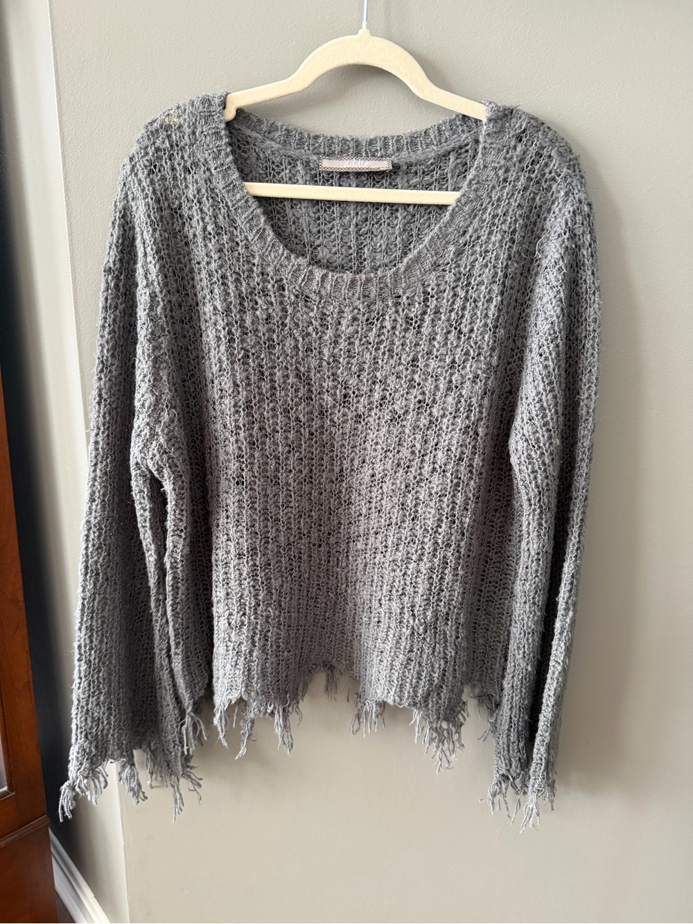 Relaxed Scoop Neck Distressed Knit Sweater - Gray